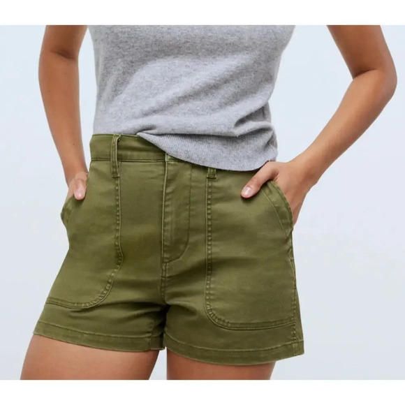 Madewell Pants - NWT Madewell Size 25 The Perfect Vintage Fatigue
Short Green Desert Olive 3.5”